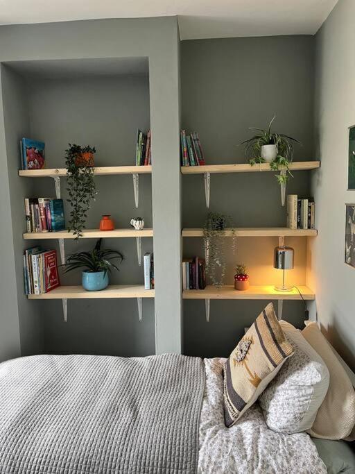 Just The Splott! Sleeps 6, 8 Mins To Stadium. 카디프 외부 사진